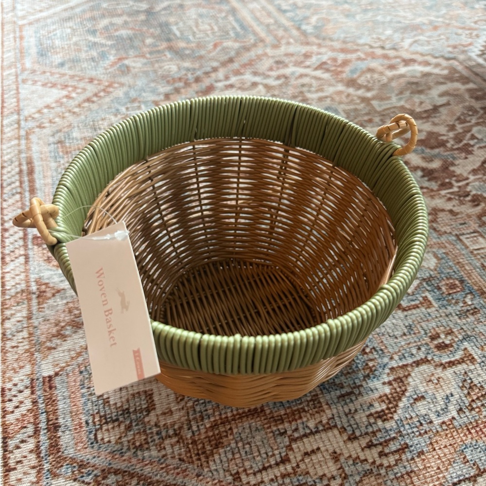 NWT BWT Target Bullseye Woven Basket
